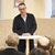 Jan Donhauser bei seiner Begrüßungsrede in der Bibliothek Neustadt