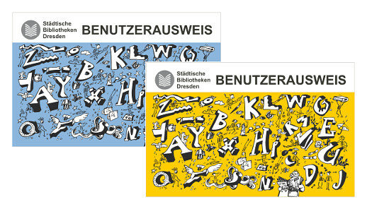 Zwei Benutzerausweise in gelb und blau der Städtischen Bibliotheken