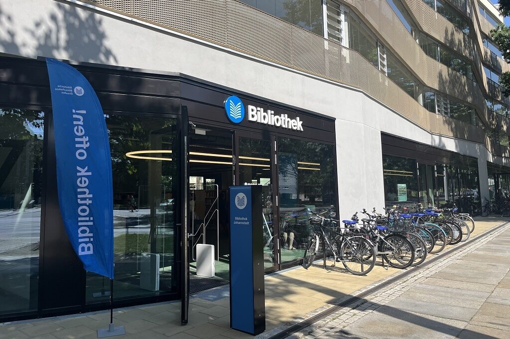 Außenansicht der Bibliothek Johannstadt
