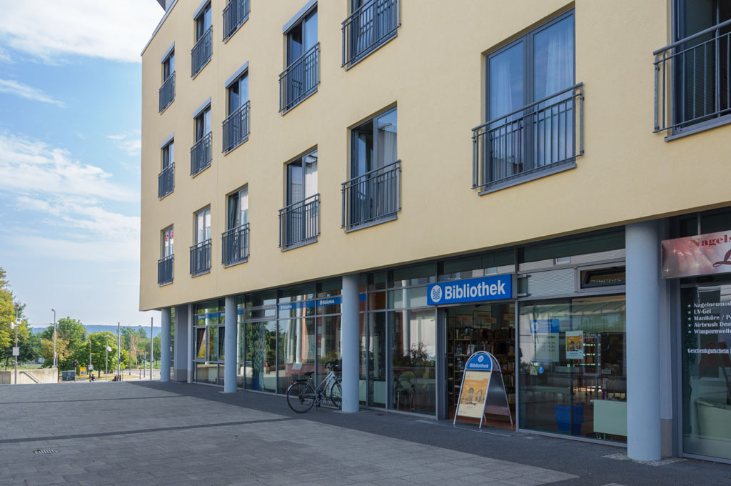 Außenansicht der Bibliothek Strehlen