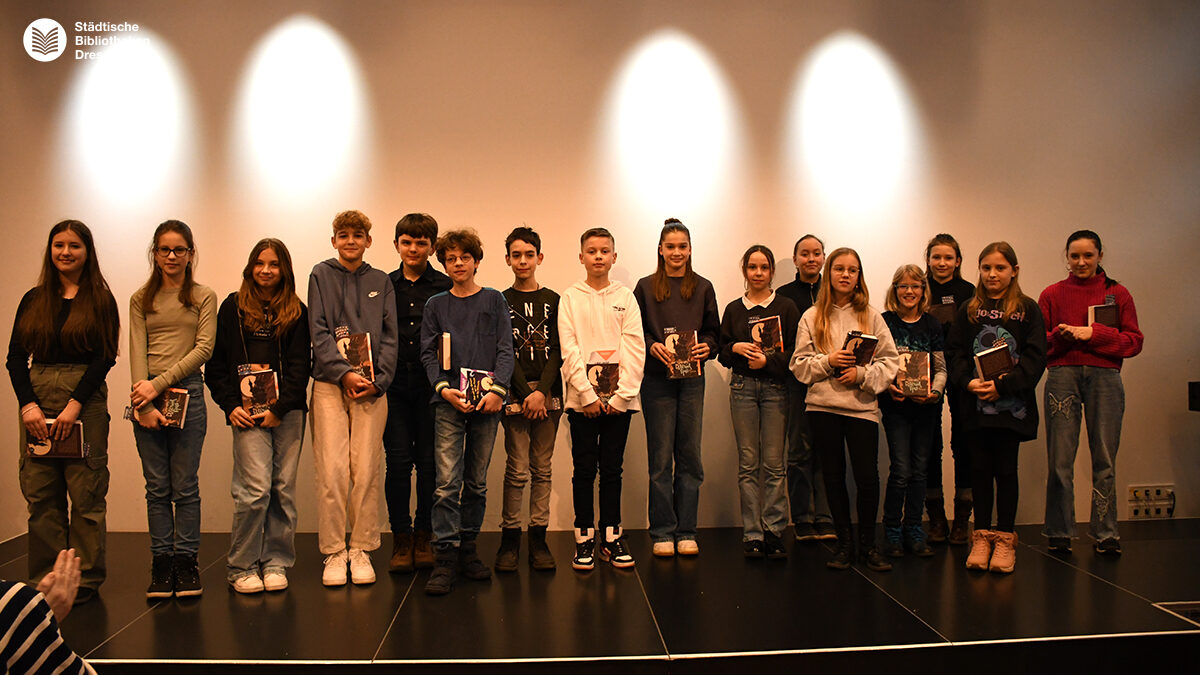 Schüler*innen beim Stadtentscheid des 65. Vorlesewettbewerbs