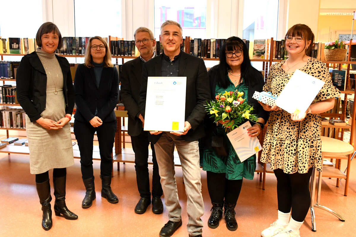 Das Team Prohlis mit Direktorin Marit Kunis und Kulturbürgermeisterin Annekatrin Klepsch