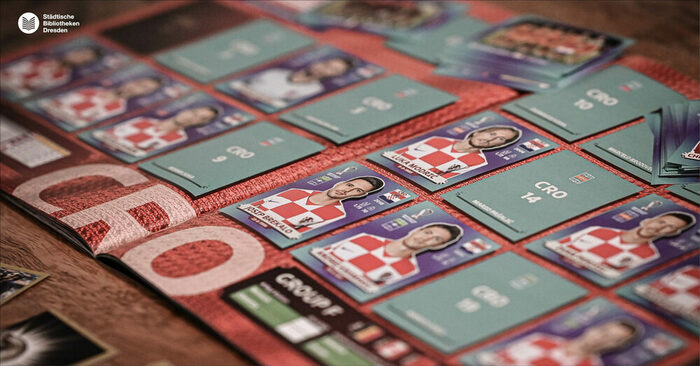 Sammelalbum mit Karten