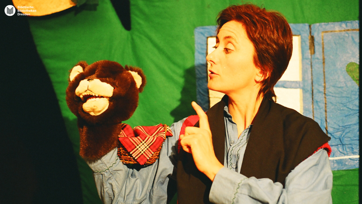 KBB_Handschuh_Figurentheater Weidinger.png