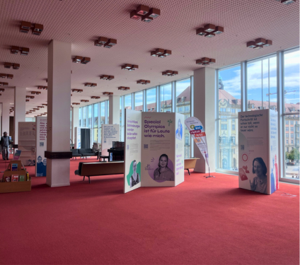 Vernissage: #WeilVielfaltfetzt